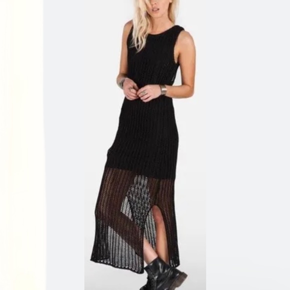 Volcom Fishnet Sweater Midi Dress
Black S - Picture 4 of 12